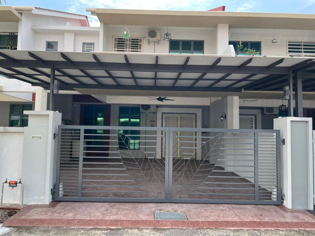 El Homestay Melaka Екстериор снимка